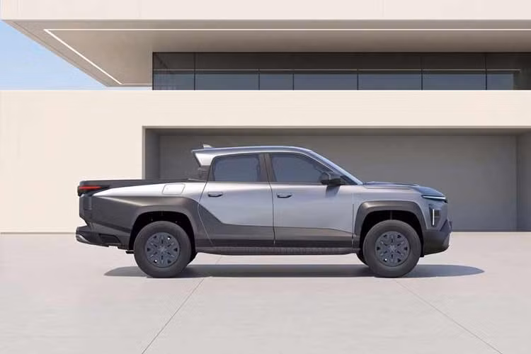 VF Wild từng được VinFast giới thiệu tại triển lãm CES 2024 ở Las Vegas, Mỹ. Sau hơn hai năm phát triển, mẫu bán tải này được đưa vào kế hoạch thương mại hóa tại Việt Nam, hướng tới nhóm khách hàng cần một chiếc xe vừa phục vụ nhu cầu sử dụng hàng ngày, vừa đáp ứng các chuyến đi xa, dã ngoại hoặc chở hàng.