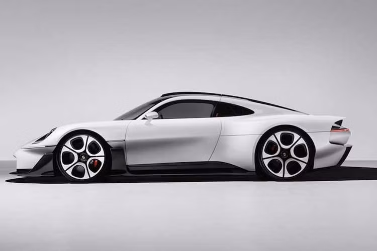 Porsche xác nhận, tân binh Mission S không thuộc dòng xe hypercar sản xuất giới hạn - 918 Spyder mà là dòng xe mới sẽ góp mặt trong dải sản phẩm thời gian dài. "Chiếc xe Porsche phải nhận ra được là Porsche ngay từ cái nhìn đầu tiên", Chủ tịch Hội đồng Quản trị Porsche AG - Tiến sĩ Michael Leiters, nói.