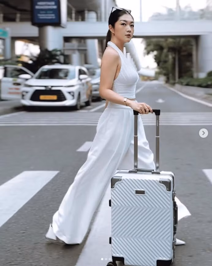 Tôn Nữ Nam Phương của hiện tại là một người phụ nữ trưởng thành, tự chủ về kinh tế và làm chủ cuộc sống của mình.