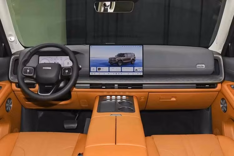 Haval GWM H10 có kích thước 5138/2050/1970mm (D x R x C) cho bản 5 chỗ với chiều dài cơ sở 3.000mm. Góc tới và góc thoát của xe lần lượt là 24 và 30 độ. Phiên bản 6 chỗ ngồi có chiều dài đạt 5.299mm với cùng chiều dài cơ sở. Góc thoát của xe là 26 độ.