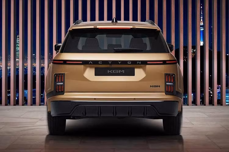 Để tăng cường nhận diện thương hiệu, hãng vẫn giữ lại thương hiệu SsangYong cũ hoặc thương hiệu kết hợp KGM SsangYong – ví dụ, tại Úc, thương hiệu kết hợp này đã bị loại bỏ gần đây, vào cuối tháng 5/2025. Khi đó, họ cũng ra mắt mẫu SUV crossover cỡ trung KGM Actyon mới, kế thừa tên gọi từ SsangYong Actyon, một mẫu xe từng được sản xuất từ ​​năm 2005 đến năm 2018.