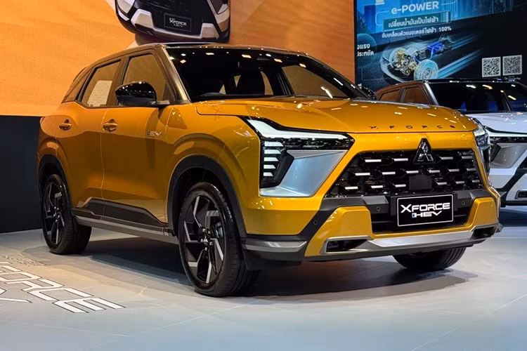 Việc bổ sung các phiên bản hybrid được xem là bước đi cần thiết đối với Mitsubishi trong bối cảnh thị trường ô tô Đông Nam Á đang chứng kiến làn sóng điện hóa ngày càng mạnh mẽ, đặc biệt từ các thương hiệu Trung Quốc. Dự định, Xforce HEV sẽ sớm về Việt Nam trong thời gian tới.