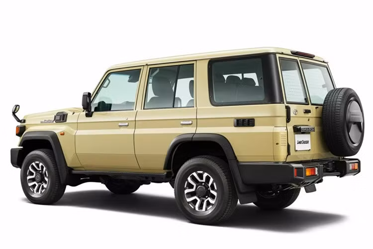 Bộ phận này cũng là một phần của chương trình GR Heritage Parts, chuyên cung cấp linh kiện cho các mẫu xe Toyota kinh điển như Supra Mk4 hay AE86. Qua đó, Toyota không chỉ duy trì giá trị của các dòng xe huyền thoại mà còn mở rộng khả năng tùy biến, đáp ứng nhu cầu đa dạng của người dùng hiện đại.