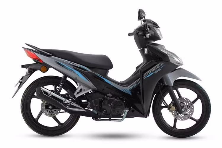 Honda Dash 125 2026 mới sử dụng bộ tem mang phong cách đua xe, phối màu ấn tượng cùng hệ thống đèn pha LED hiện đại. Một số chi tiết ngoại hình cũng được tinh chỉnh nhằm tăng cường tính thể thao.