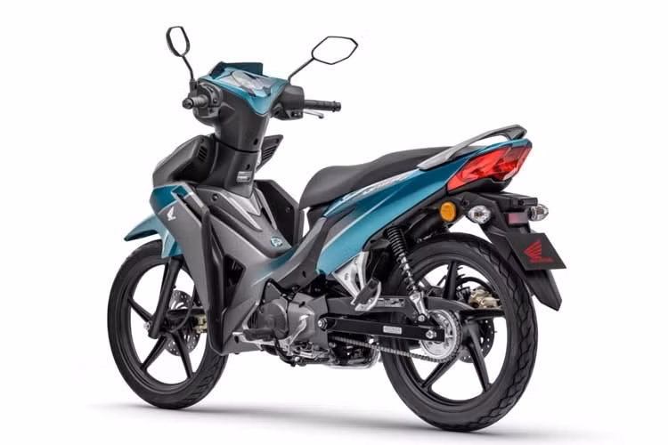 Tại thị trường Malaysia, Honda Dash 125 2026 thế hệ mới được bán với giá 6599 ringgit (tương đương khoảng 43,5 triệu đồng). Xe có 4 tùy chọn màu sắc mới gồm: Xám, Xanh, Trắng và bản Neo Sportive màu Xanh xám.
