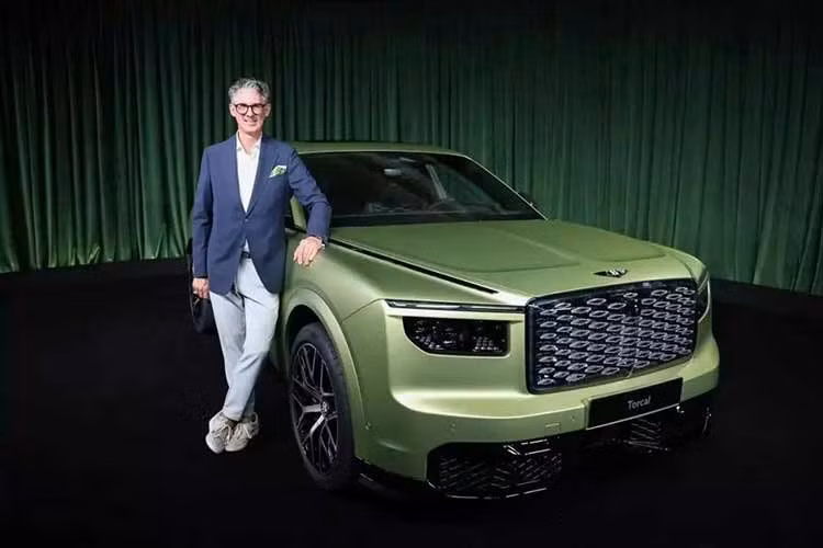 Gallery - [GALLERY] Bentley Torcal trình làng - xe siêu sang điện phá vỡ truyền thống - image 12
