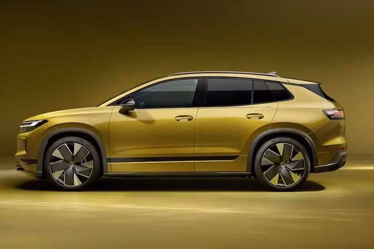 Ngoại thất của ID Tiguan được áp dụng ngôn ngữ thiết kế Pure Positive. Phần đầu xe nổi bật với dải đèn LED ban ngày nối liền cụm đèn chính, logo Volkswagen tích hợp khả năng phát sáng ở cả phía trước lẫn phía sau.