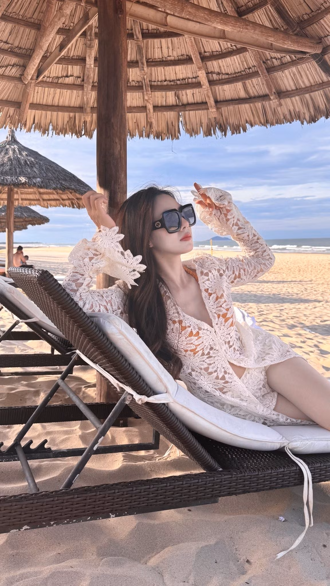 Bên cạnh đó, Hải Yến cũng cho thấy, dù đã trải qua thiên chức làm mẹ, phụ nữ vẫn hoàn toàn có thể tìm lại và duy trì vẻ đẹp của mình nếu có ý chí và phương pháp phù hợp.