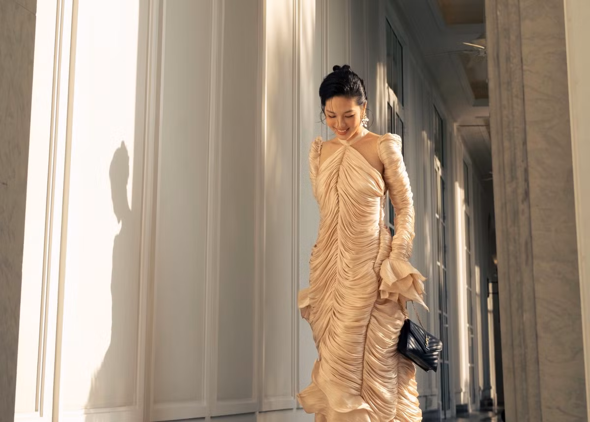 Sau vai diễn được nhận xét là "nữ tiếp viên được nhắc tới nhiều nhất" trong phim, Trâm Anh (Á quân The Face Vietnam 2018) đang ở giai đoạn đỉnh cao của nhan sắc.
