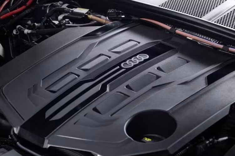 Ngoài ra, mẫu sedan trục cơ sở dài Audi A6L 2026 mới này còn có tùy chọn đánh lái bánh sau giúp giảm bán kính quay đầu. Hệ thống treo khí nén có thể thay đổi chiều cao thân xe 30 mm.