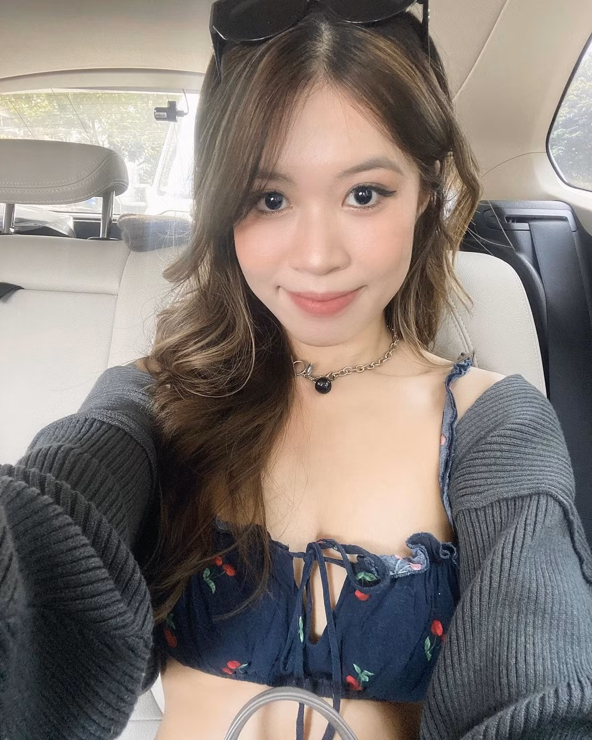 Trên trang cá nhân, những hình ảnh xinh đẹp của KA nhận về vô vàn lời khen từ netizen.