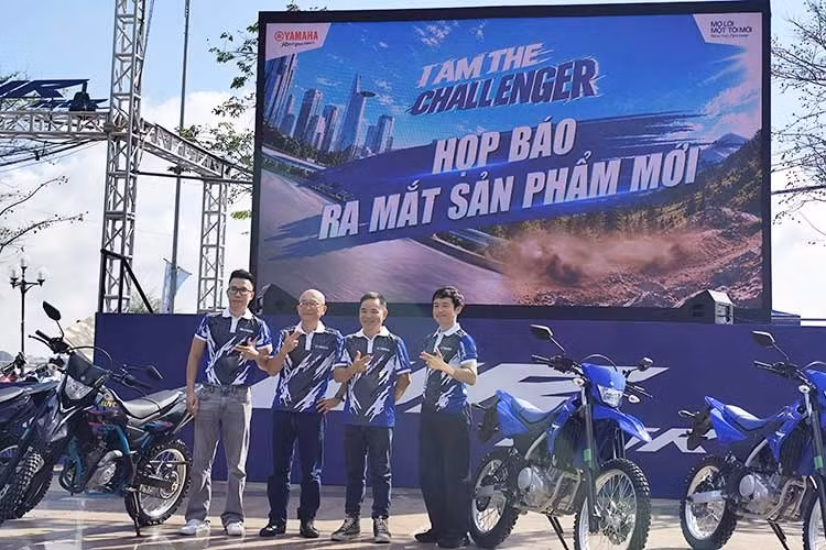 Yamaha Motor Việt Nam chính thức ra mắt WR155R 2026, mẫu xe môtô địa hình 155cc thuộc dòng WR Series, được phát triển dành cho những người trẻ mong muốn mở rộng trải nghiệm chinh phục: từ cung đường bằng phẳng đến các địa hình đầy thử thách. Kế thừa tinh thần off-road đặc trưng, WR155R còn được tích hợp công nghệ VVA cùng những trang bị độc đáo...