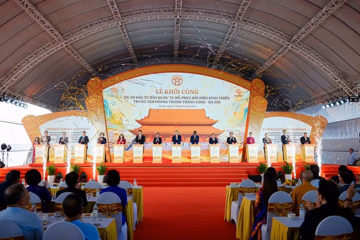 Ngày 29/9, tại Khu di sản Trung tâm Hoàng thành Thăng Long - Hà Nội, Thành phố Hà Nội tổ chức lễ khởi công Dự án đầu tư bảo quản, tu bổ, phục hồi Điện Kính Thiên.