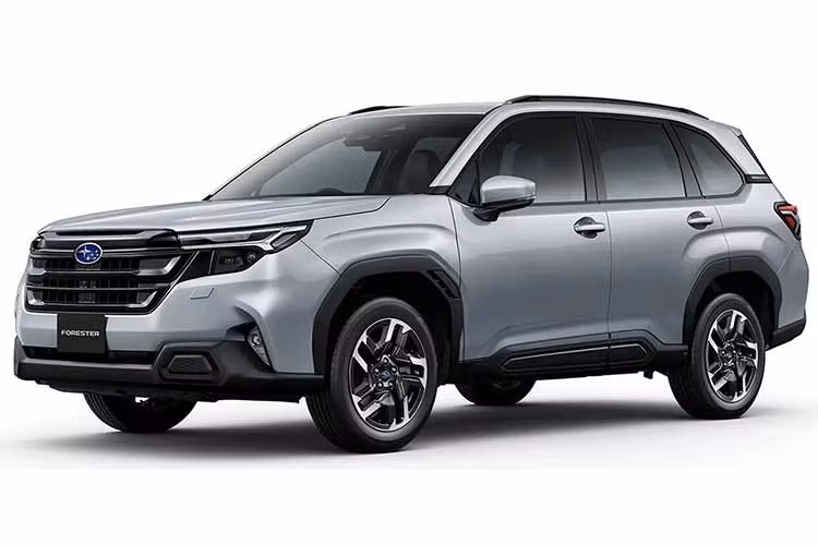 Subaru Forester Touring 2026 được trang bị các tấm ốp bảo vệ cản trước, cản sau và ốp sườn bằng nhựa đen nhám không sơn. Xe sở hữu bộ mâm hợp kim nhôm kích thước 18 inch, thiết kế 5 chấu tương tự như các bản Sport và X-Break, nhưng được hoàn thiện bằng hai tông màu cắt kim cương.