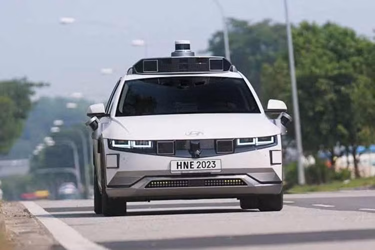 Gallery - Hyundai hé lộ chiến lược mới - robotaxi, giá pin rẻ hơn 30% - image 2