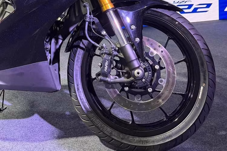 Gallery - [GALLERY] Yamaha YZF-R2 hoàn toàn mới từ 62,85 triệu đồng, chờ về Việt Nam - image 2