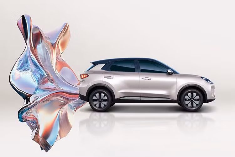 Tính năng an toàn vừa đủ của bản Lite chỉ dừng ở mức vừa đủ với túi khí phía trước, hệ thống chống bó cứng phanh ABS, phân bổ lực phanh điện tử EBD, phanh tay điện tử, tích hợp giữ phanh tự động Auto Hold, camera lùi, cảm biến hỗ trợ đỗ xe, móc ghế an toàn trẻ em ISOFIX, hệ thống theo dõi áp suất lốp và hệ thống chống trộm Immobilizer.