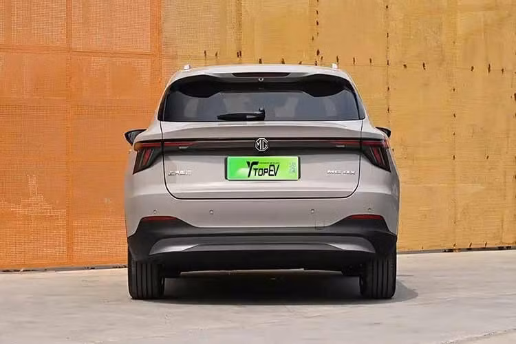 Tùy theo phiên bản, MG 4X sẽ sở hữu công suất tối đa 125 kW (168 mã lực) hoặc 150 kW (201 mã lực). Xe sử dụng pin LFP có dung lượng 53,9 kWh hoặc pin lithium mangan bán thể rắn dung lượng 64,2 kWh, cho phạm vi hoạt động thuần điện lần lượt 510 km và 610 km theo tiêu chuẩn CLTC.