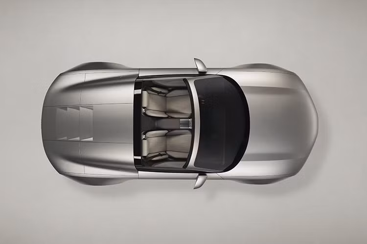TGĐ điều hành Audi, Gernot Döllner, khẳng định sự rõ ràng sẽ là kim chỉ nam dẫn dắt thương hiệu trong giai đoạn tiếp theo. Bằng việc ra mắt tại Milan, Audi không chỉ giới thiệu một mẫu xe ý tưởng, mà còn khởi động một hành trình tái cấu trúc toàn diện từ sản phẩm, quy trình cho đến cấu trúc tổ chức, nhằm hướng tới một tương lai điện hóa, số hóa và bền vững.