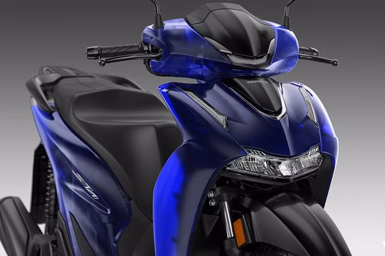 Mức giá xe ga Honda SH Vetro Blue 2026 nhập Ý hiện chênh lệch rất lớn so với các dòng SH đang được Honda Việt Nam phân phối chính hãng. Tuy nhiên, đối với tệp khách hàng ưu tiên tính độc bản và giá trị sưu tầm, mức giá này thường không phải là trở ngại chính trong quyết định mua sắm.