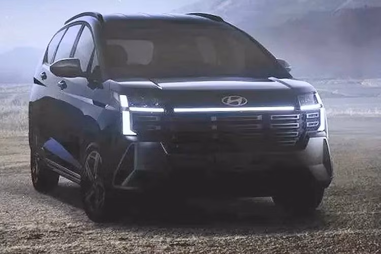 Theo Woojune Cha, Tổng giám đốc PT Hyundai Motor Indonesia chia sẻ: “Stargazer được thiết kế với cabin rộng rãi và không gian nội thất được tối ưu hóa trong khi vẫn ưu tiên sự thoải mái. Sản phẩm này sẽ là chuẩn mực mới trong phân khúc, đáp ứng nhu cầu của các gia đình với công nghệ tiên tiến và các tính năng cho việc di chuyển hàng ngày.”