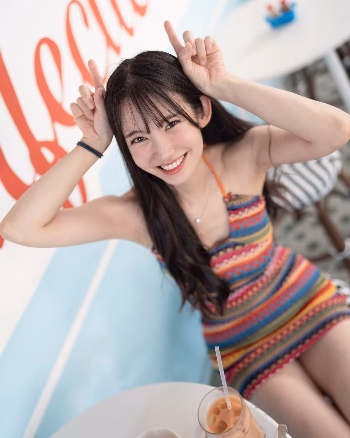 Một số thậm chí cho rằng Nahyun Kim có thể đã can thiệp phẫu thuật thẩm mỹ, khiến khuôn mặt khi lên hình kém tự nhiên, không còn thần thái như trước.