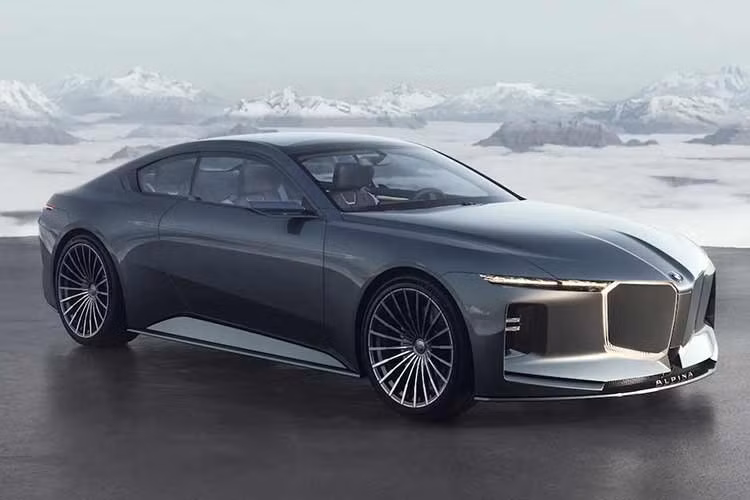 BMW cho biết chiếc BMW Alpina sản xuất hàng loạt đầu tiên sẽ ra mắt vào năm tới và dựa trên dòng xe 7 Series. Ngoài ra nếu phản ứng của khách hàng tích cực, hãng cũng có thể thương mại hoá Vision Alpina vào năm 2027 hoặc hơn nữa. Cũng chính BMW từng tuyên bố sẽ phát triển nhiều mẫu xe "hàng thửa" số lượng giới hạn hơn vì tỷ suất lợi nhuận cao.