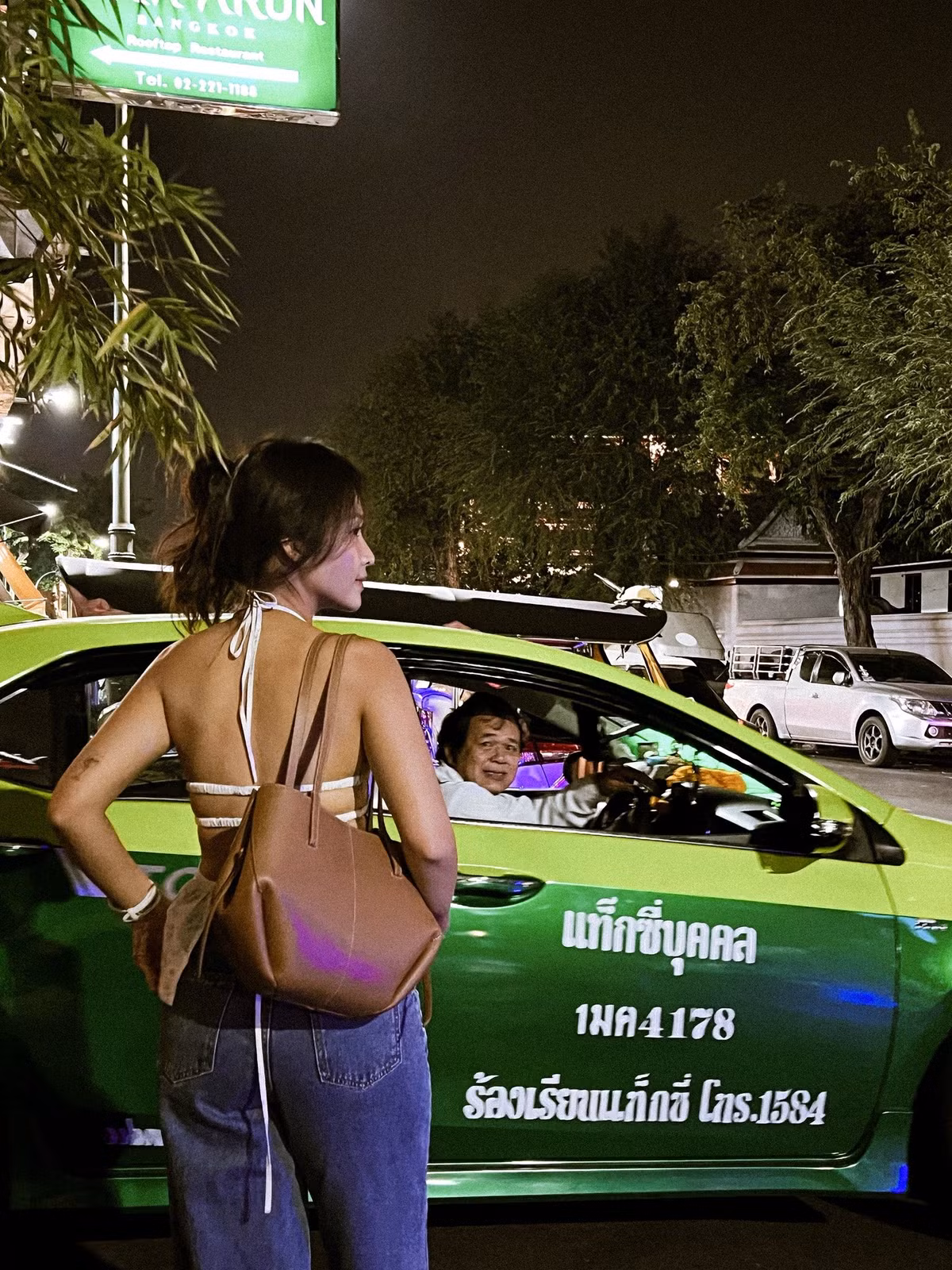 Hình ảnh cô gái trẻ xinh đẹp, khỏe khoắn, đam mê thể thao nhanh chóng thu hút sự chú ý của truyền thông trong nước lẫn quốc tế, giúp Khả Ngân trở thành cái tên nổi bật trong giới trẻ thời điểm đó.
