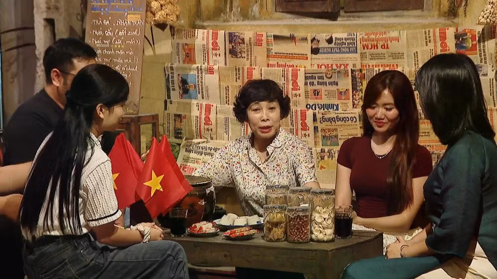 Gallery - [GALLERY] "Tour Yêu nước": Chạm vào ký ức Hà Nội một thời dịp Quốc khánh 2/9 - image 5
