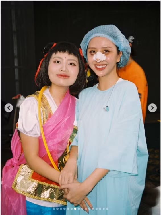 Hơn nữa, chỉ còn 2 ngày là tới đêm concert Em Xinh Say Hi, nếu giờ Quỳnh Anh Shyn mới làm mũi thì chắc chắn không kịp rồi! Thông thường, phẫu thuật mũi cần mất từ 2 - 4 tuần (tuỳ cơ địa) để có thể sinh hoạt và mất khoảng 1-3 tháng để hoàn toàn bình phục.