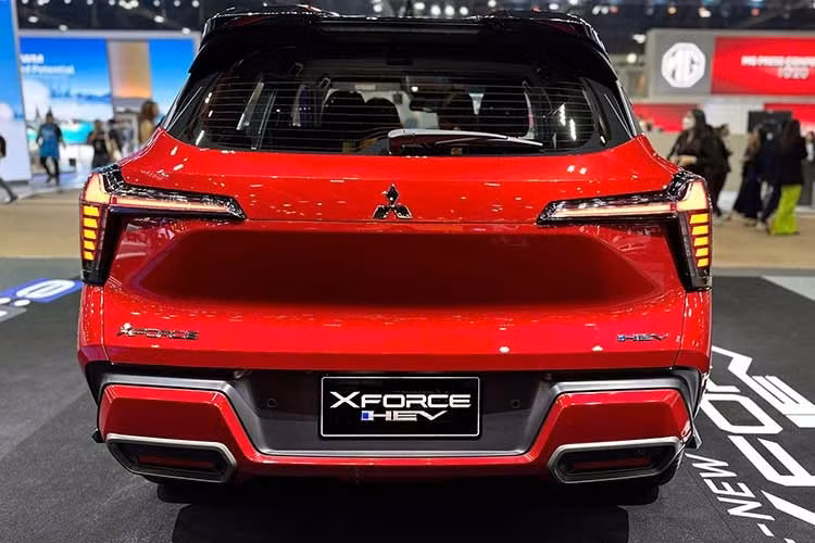 Xforce HEV, mặc dù không phải là mẫu xe hybrid mạnh mẽ nhất trong phân khúc, nhưng với mức giá hợp lý, khả năng tiết kiệm nhiên liệu ấn tượng, không gian nội thất rộng rãi và tính năng an toàn vượt trội... dự đoán, mẫu SUV này sẽ nhanh chóng chiếm lĩnh thị trường.