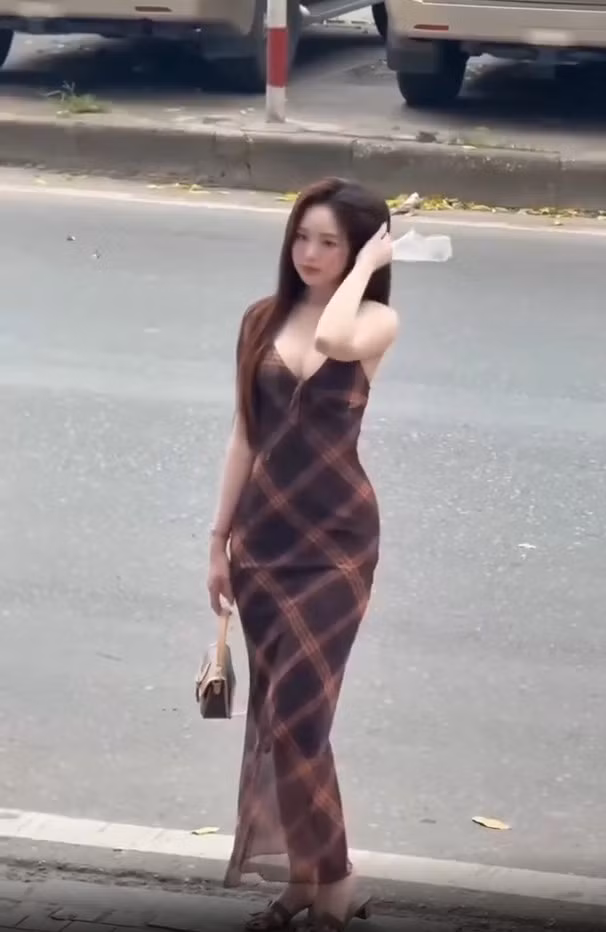 Không gượng ép, gần gũi, dễ thương, mang đến năng lượng vui vẻ tích cực, khoảnh khắc đời thường này nhưng lại tạo ra hiệu ứng lan tỏa bất ngờ, khiến dân mạng… "nghiện" với cả triệu lượt xem.