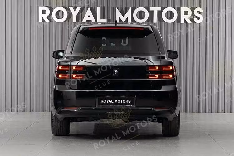Xe dùng hệ truyền động Plug-in Hybrid (hybrid cắm sạc) kết hợp giữa động cơ xăng V6 dung tích 3.5L và mô-tơ điện, sản sinh tổng công suất kết hợp đạt 406 mã lực, kết hợp hệ dẫn động bốn bánh toàn thời gian E-Four Advanced thông qua hộp số biến thiên vô cấp điện tử e-CVT. Bộ pin lithium-ion dung tích 21,3 kWh trang bị trên xe cung cấp khả năng vận hành thuần điện với quãng đường lên tới 69 km.