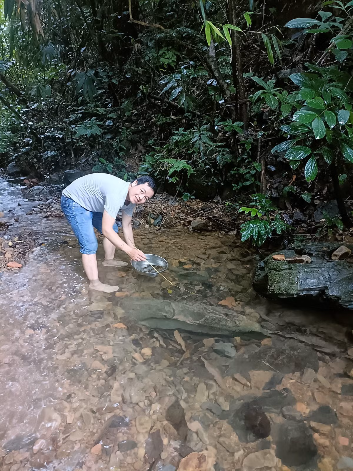 Chị cho rằng họ mang đến năng lượng tích cực và khiến cuộc sống của mình trở nên vui tươi hơn, tốt đẹp hơn.