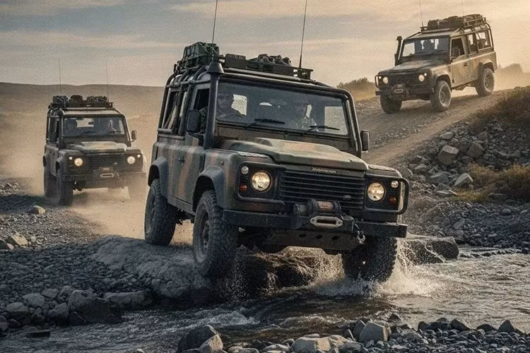 Theo một số nguồn tin, 4 biến thể của Land Rover Defender Wolf Series II sẽ được ra mắt tại sự kiện DVD của Lục quân Anh vào cuối tháng này. Các mẫu xe được trưng bày sẽ gồm xe cứu thương, xe tiện ích, xe cơ động đa dụng và xe cơ động chiến thuật.