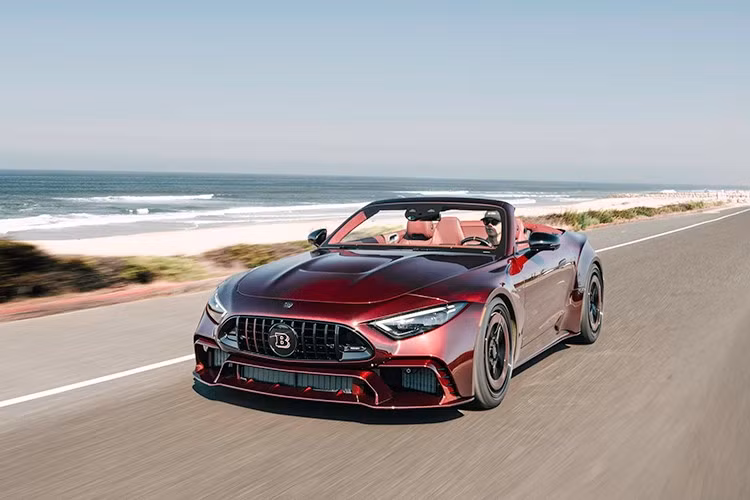 Brabus - thương hiệu dành độ xe danh giá dành cho những ai không chỉ muốn sở hữu chiếc xe mà chỉ 1% dân số có thể sở hữu mà còn khiến chiếc xe trở nên đặc biệt theo cách riêng. Dự án Rocket GTC DEEP RED đã thể hiện tinh thần này trên mọi khía cạnh.