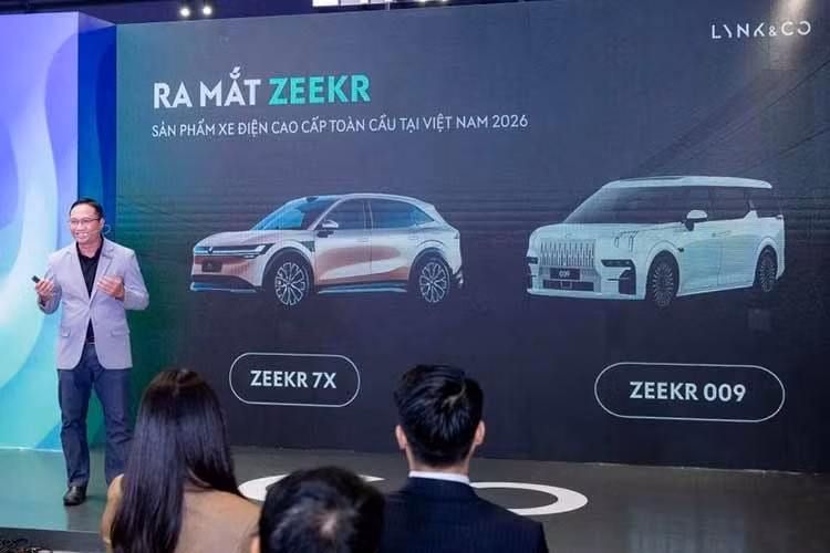 Theo đó, trong năm 2026 này, Tasco Auto sẽ phân phối 2 mẫu xe Zeekr ở Việt Nam, đó là 7X và 009 chạy hoàn toàn bằng điện và thông tin về 2 mẫu xe mang thương hiệu Zeekr sắp bán ở thị trường nước ta cũng đã được hé lộ.