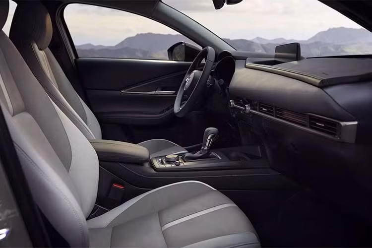 Gallery - Khách hàng muốn mua Mazda CX-30 thế hệ mới phải chờ đến năm 2030? - image 3