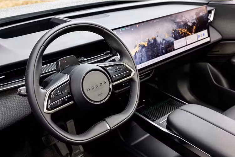 Gallery - [GALLERY] Mazda CX-6e bổ sung bản LiDAR hỗ trợ tự lái, từ 621,7 triệu đồng - image 7
