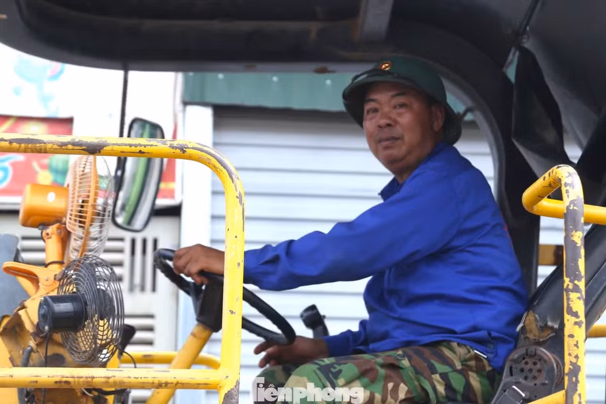 Gallery - [GALLERY ]Miệt mài 'bám' công trường ngày nghỉ lễ 2/9 - image 9