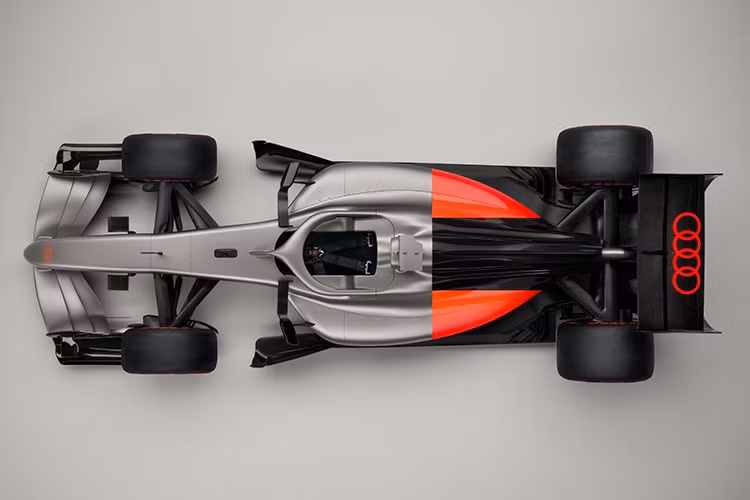 Ông Massimo Frascella, Giám đốc Sáng tạo của Audi, cho biết xe đua F1 sẽ trở thành dự án tiên phong cho bộ nhận diện thương hiệu mới này của Audi.