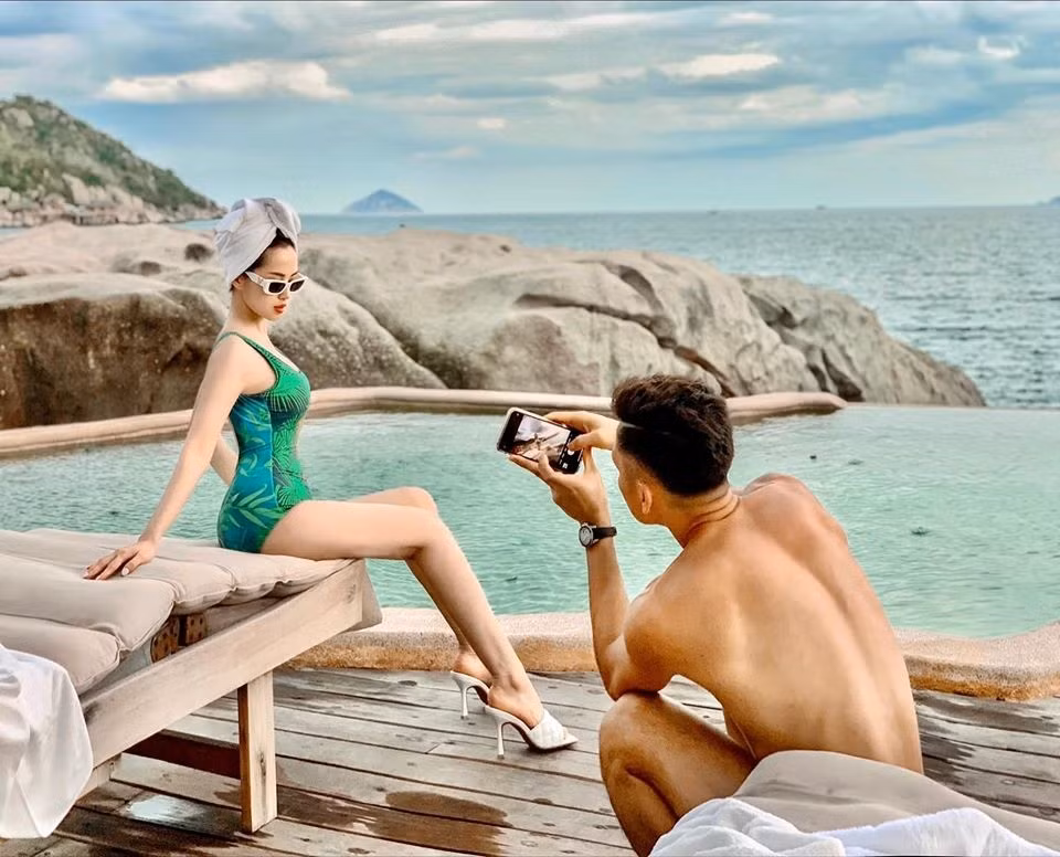 Lập gia đình, Tâm Tít khá kín tiếng về cuộc sống riêng. Cô thỉnh thoảng mới chia sẻ hình ảnh chồng con trên trang cá nhân.