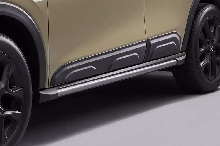 Giá các gói phụ kiện cho Honda ZR-V 2027 mới sẽ dao động tùy theo lựa chọn, trong đó riêng gói Premium Style có giá khoảng 1.600 USD (tương đương khoảng 42 triệu đồng).