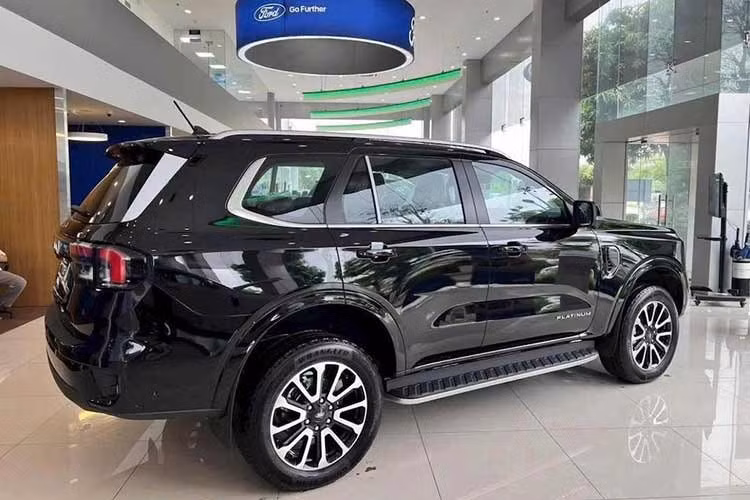 Trong đó N3 là mã động cơ chung của dòng máy Ford EcoBoost 2.3l 4 xi-lanh thẳng hàng tăng áp. Hiện chưa biết chính xác phiên bản máy EcoBoost 2.3 nào sẽ được Ford trang bị cho Everest Platinum tại thị trường Việt Nam.
