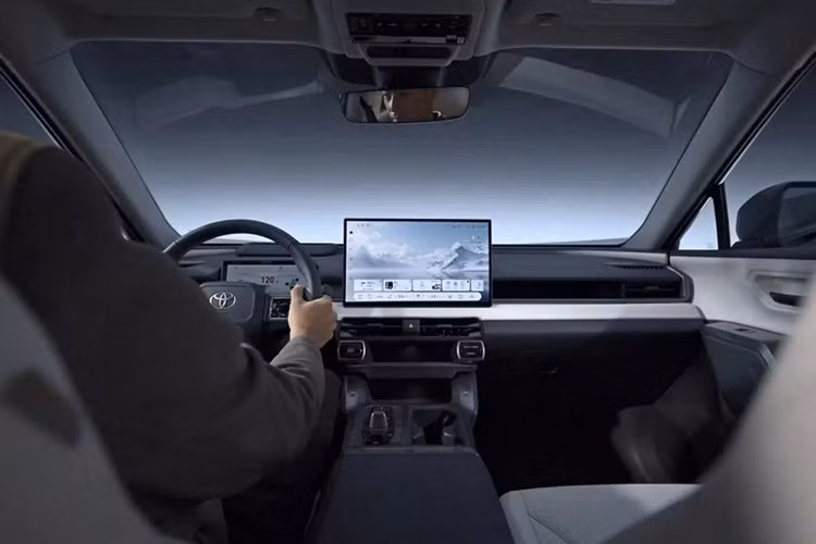 Đáng chú ý, tại thị trường Trung Quốc, mẫu xe SUV Toyota RAV4 phiên bản cho năm 2026 vẫn được cung cấp động cơ xăng 2.0L, cho công suất 169 mã lực.