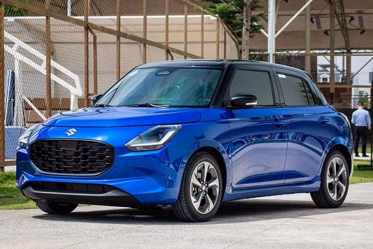 Suzuki Swift bán ra 63 xe ﻿Khép lại danh sách ôtô ế ẩm nhất tháng 5/2026 là Suzuki Swift với 63 xe, tăng tới 950% so với mức đáy 6 xe của tháng 4. Lũy kế 5 tháng đạt 126 xe. Dù có cú “hồi sinh” ngoạn mục nhờ xe mới thông quan, Swift vẫn gặp rào cản lớn về giá bán cao so với trang bị, khiến khả năng cạnh tranh trong thời gian tới vẫn là dấu hỏi lớn.