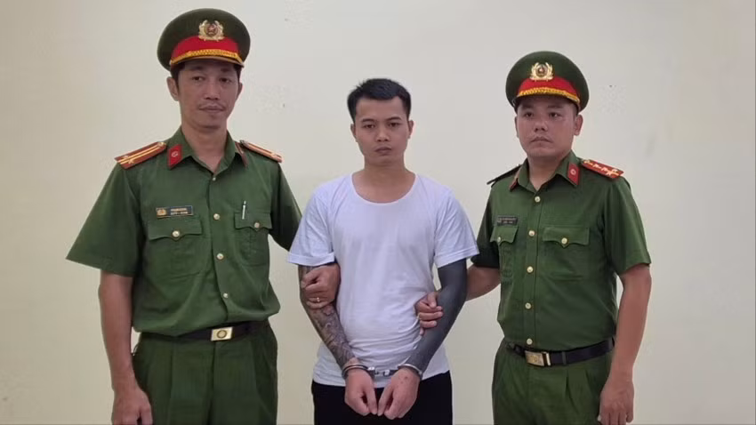 Công an TP.HCM bắt tạm giam Lê Anh Điệp. Ảnh: CA