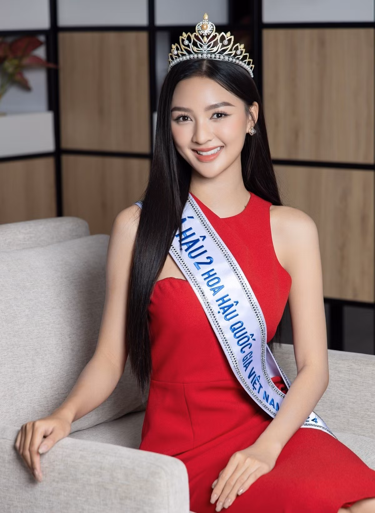 Chuỗi thành tích này phần nào cho thấy sự thể hiện khá toàn diện của Cẩm Ly, từ ngoại hình, phong thái trình diễn cho đến khả năng ứng xử trước công chúng.