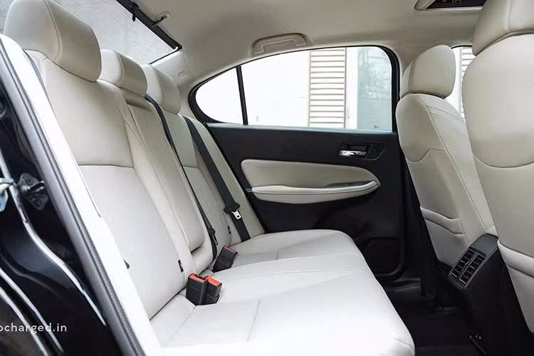 Khối động cơ này sản sinh công suất tối đa 122 mã lực và mô-men xoắn cực đại 173 Nm. Sức mạnh được truyền động qua hộp số tự động vô cấp CVT và hệ dẫn động cầu trước. Động cơ này đáp ứng tiêu chuẩn nhiên liệu E20 và có mức phát thải khí CO2 dừng lại ở mức 99 g/km.