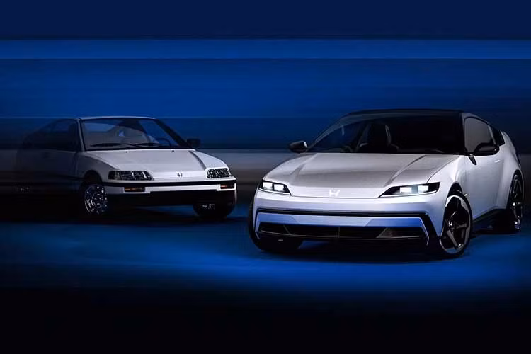 Hãng xe Honda Nhật Bản hiện chưa có kế hoạch đưa CRX trở lại, hai nhà thiết kế độc lập là Vitaly Batalka và Valentin Komkov đã tự tạo ra phiên bản hiện đại cho mẫu xe này dưới dạng concept kỹ thuật số. Và kết quả nhanh chóng thu hút sự chú ý mạnh mẽ từ cộng đồng yêu xe trên internet.